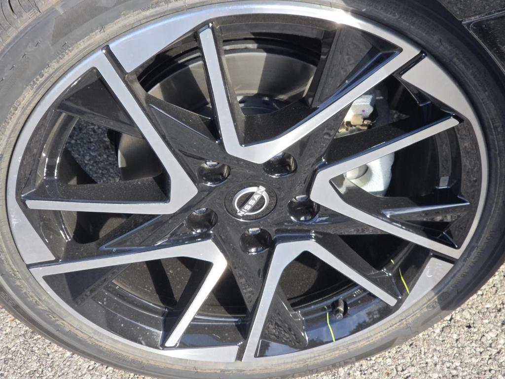 new 2025 Nissan Sentra car, priced at $27,213
