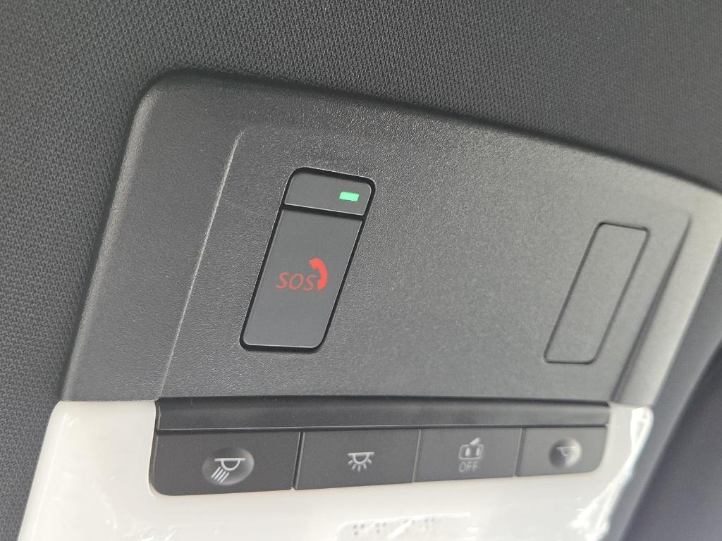 new 2025 Nissan Pathfinder car, priced at $43,678