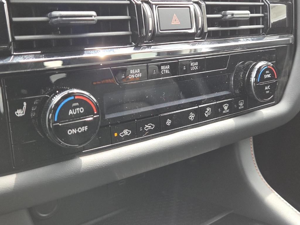 new 2025 Nissan Pathfinder car, priced at $43,678
