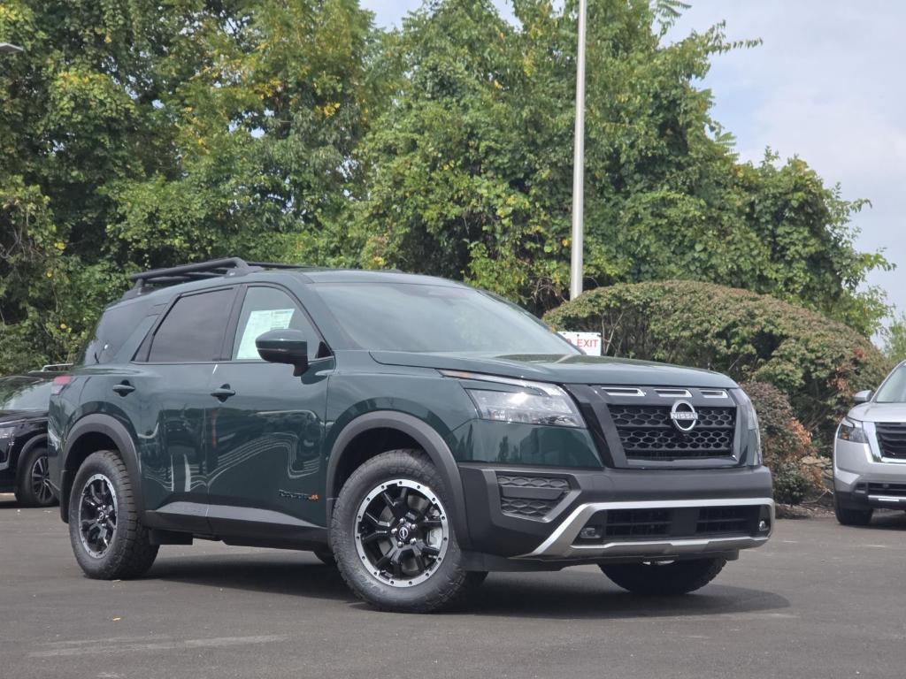 new 2025 Nissan Pathfinder car, priced at $43,678