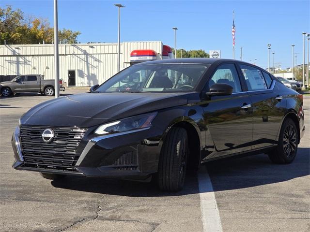 new 2025 Nissan Altima car, priced at $29,679