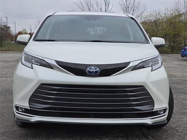 used 2021 Toyota Sienna car, priced at $43,000