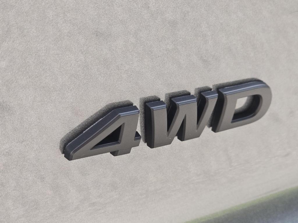 new 2025 Nissan Pathfinder car, priced at $43,573