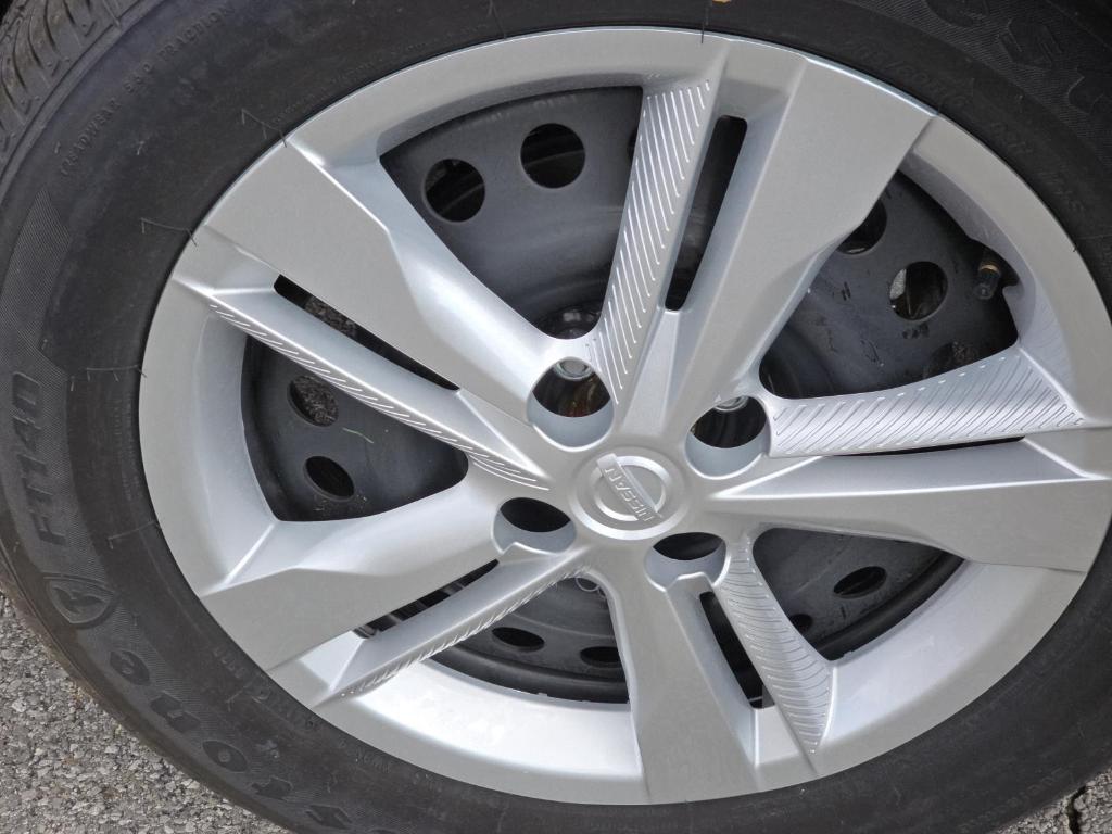 new 2025 Nissan Kicks Play car, priced at $22,679