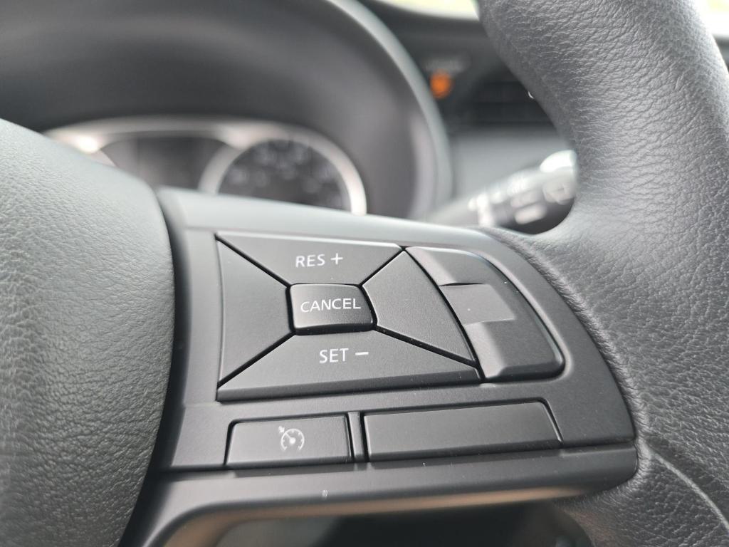 new 2025 Nissan Kicks Play car, priced at $22,679