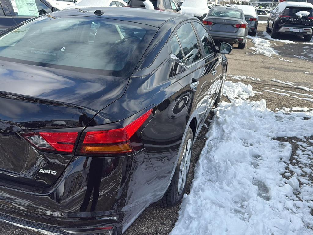 used 2020 Nissan Altima car, priced at $17,999