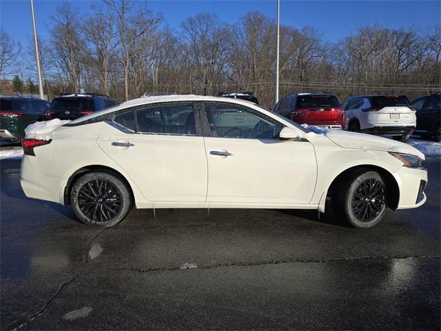 new 2025 Nissan Altima car, priced at $29,560