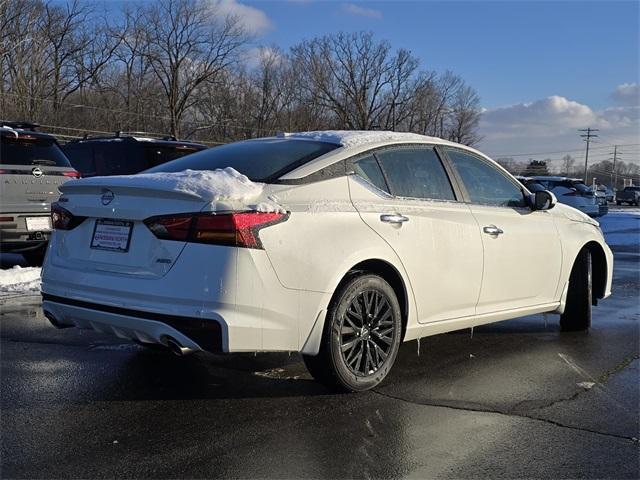 new 2025 Nissan Altima car, priced at $29,560