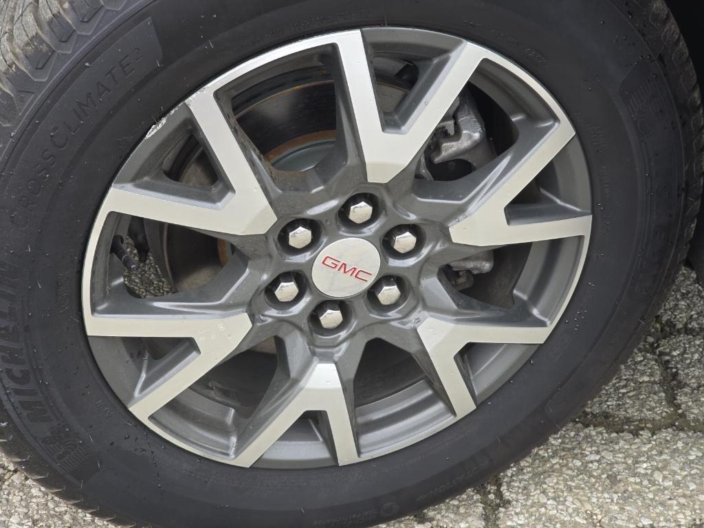 used 2021 GMC Acadia car, priced at $25,200