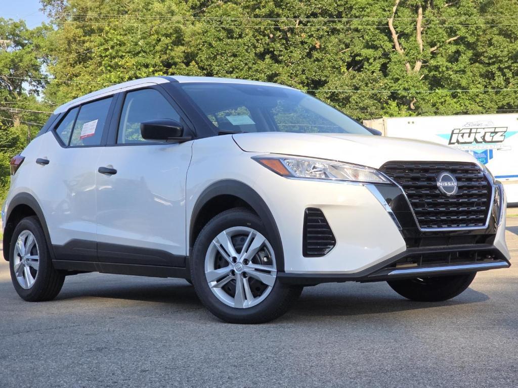 new 2025 Nissan Kicks Play car, priced at $22,757