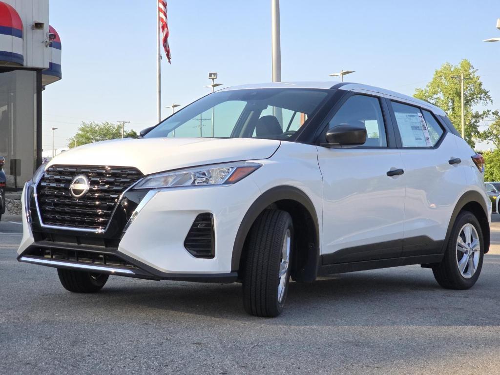 new 2025 Nissan Kicks Play car, priced at $22,757