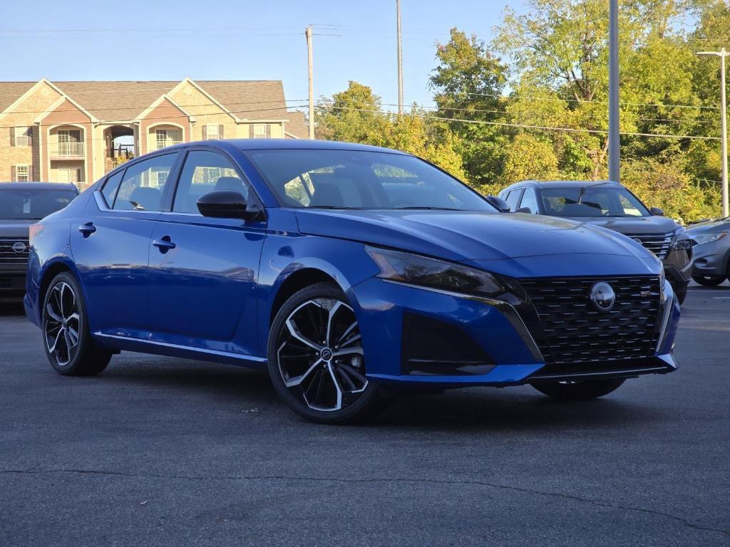 new 2025 Nissan Altima car, priced at $29,284