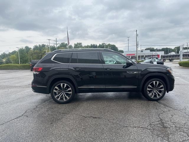 used 2021 Volkswagen Atlas car, priced at $28,000