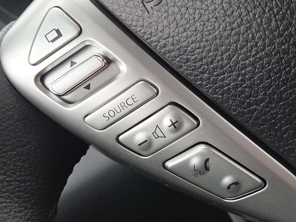 used 2015 Nissan Versa Note car, priced at $11,500