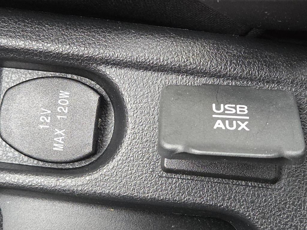 used 2015 Nissan Versa Note car, priced at $11,500