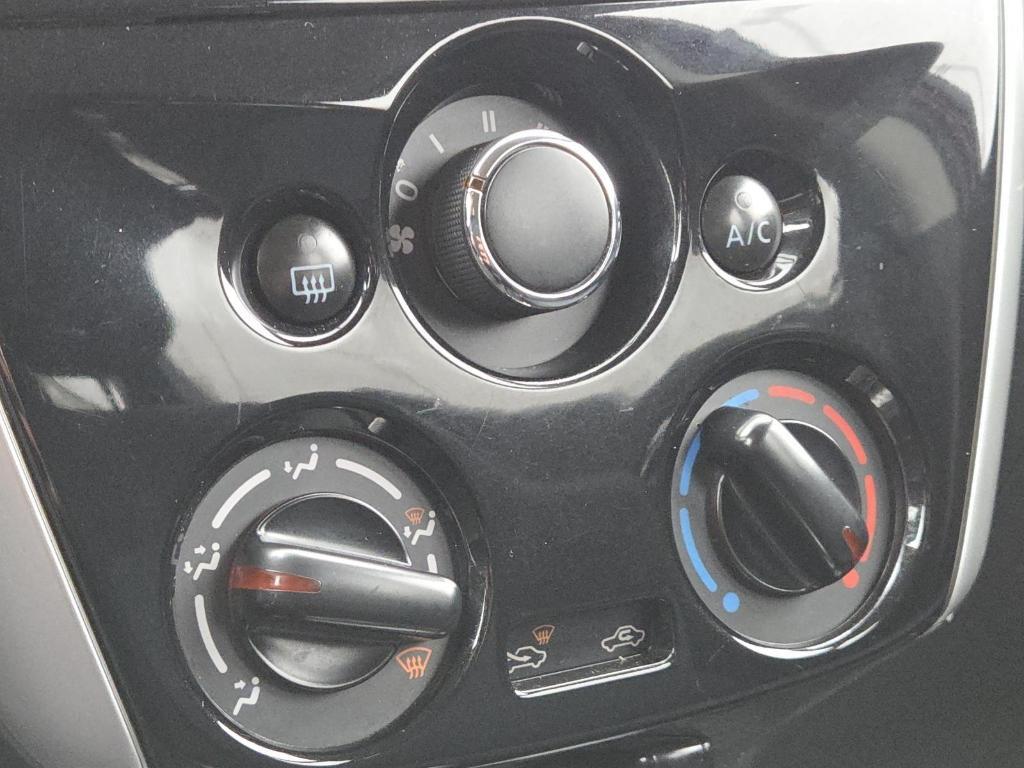 used 2015 Nissan Versa Note car, priced at $11,500