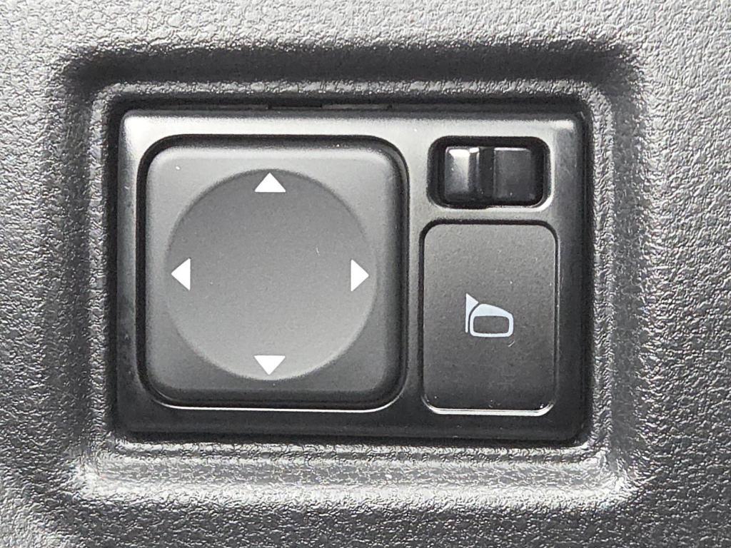 used 2015 Nissan Versa Note car, priced at $11,500