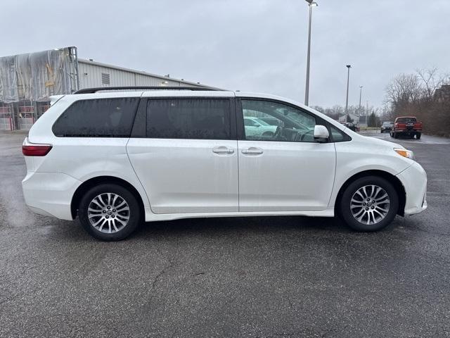 used 2018 Toyota Sienna car