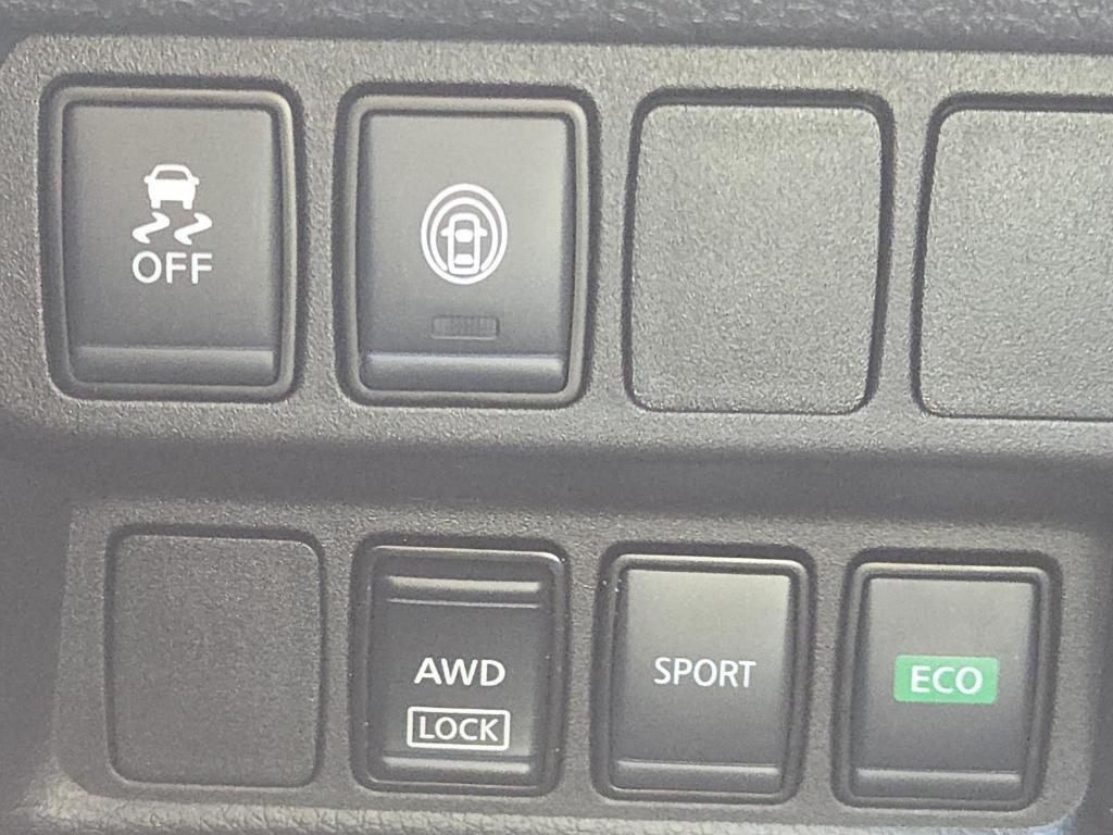 used 2022 Nissan Rogue Sport car, priced at $19,600