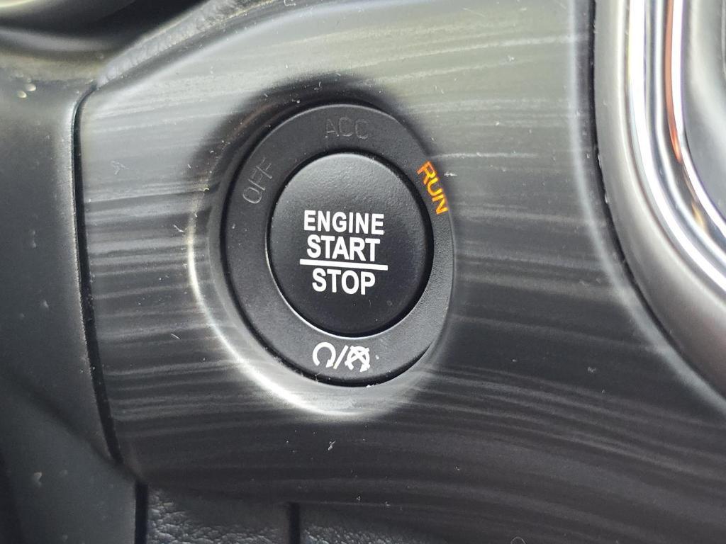 used 2021 Jeep Grand Cherokee car, priced at $24,900