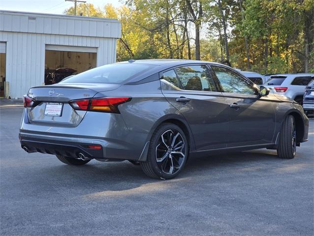 new 2025 Nissan Altima car, priced at $31,565