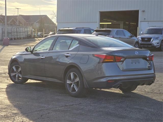 used 2019 Nissan Altima car, priced at $18,900