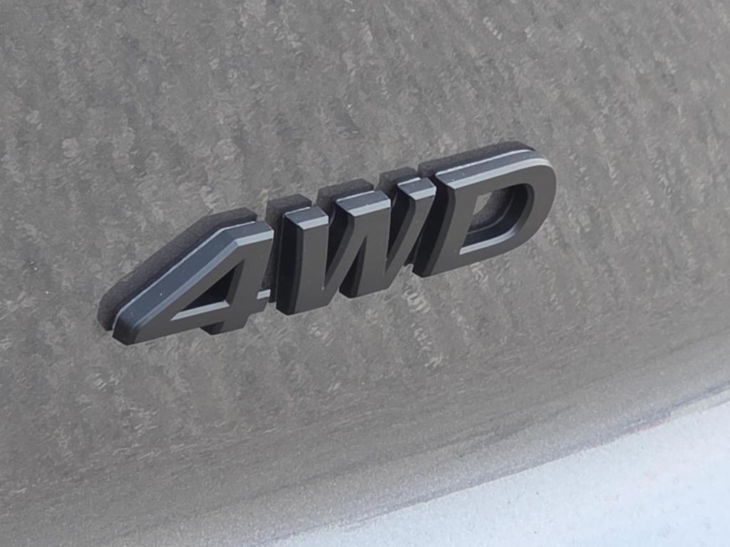 new 2025 Nissan Pathfinder car, priced at $38,178