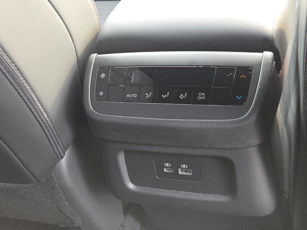 new 2025 Nissan Pathfinder car, priced at $38,178