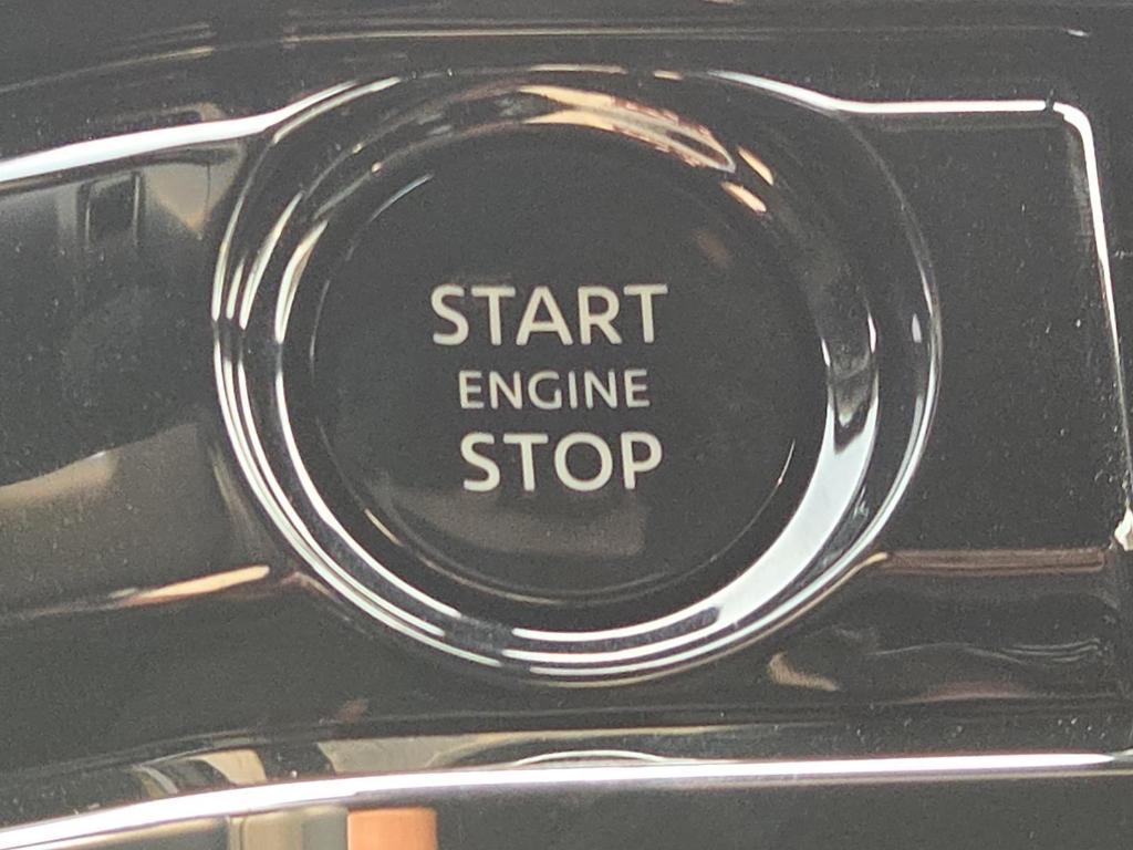 new 2025 Nissan Pathfinder car, priced at $38,178