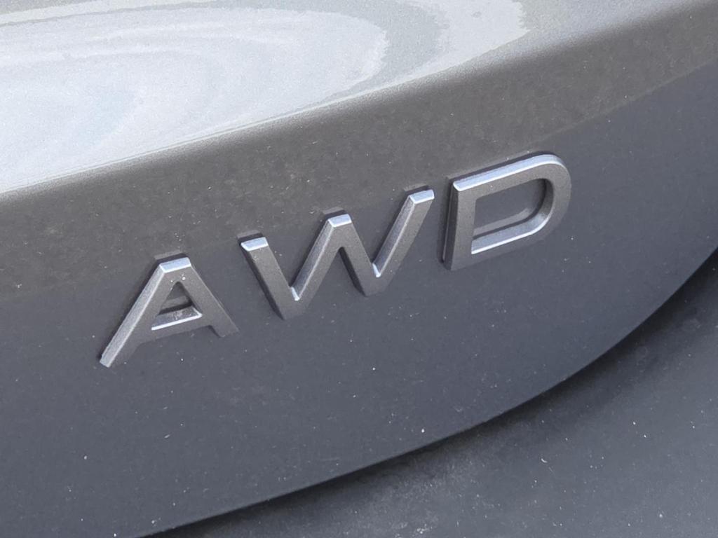 new 2025 Nissan Kicks car, priced at $25,653