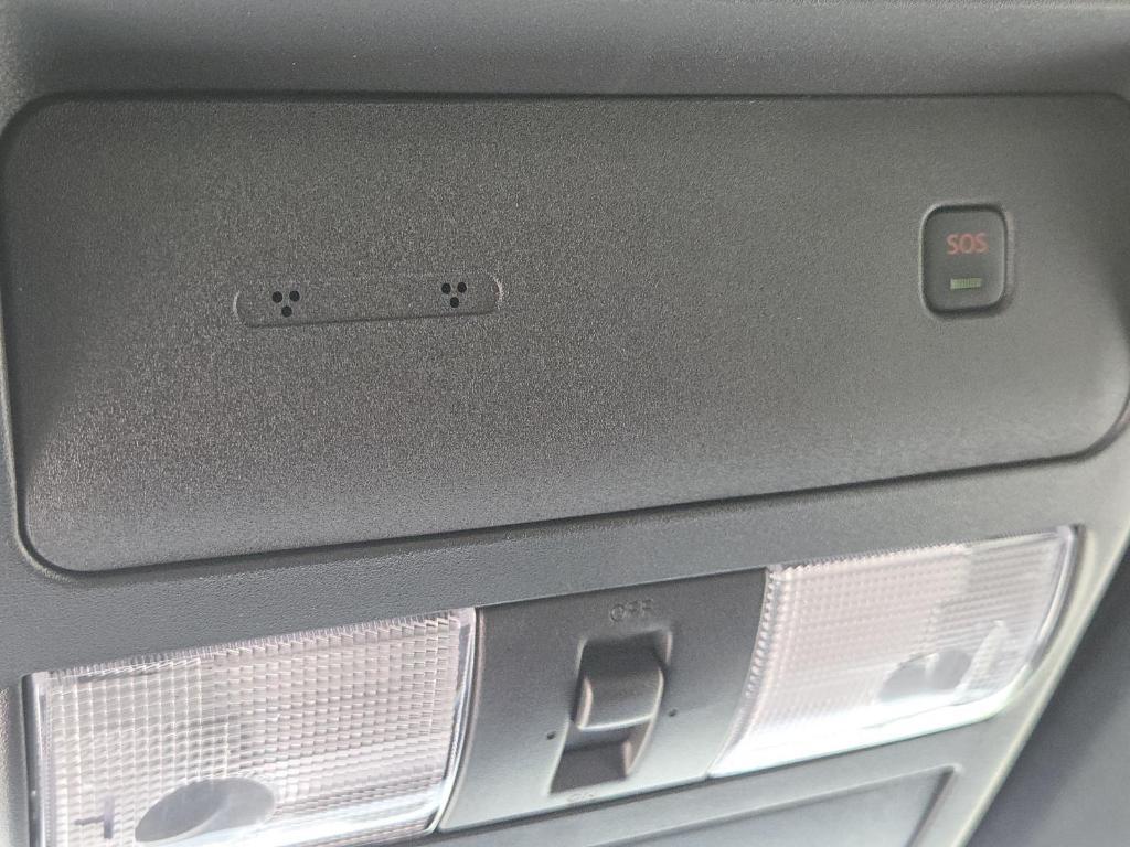 new 2025 Nissan Frontier car, priced at $40,986