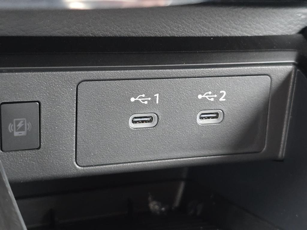 new 2025 Nissan Kicks car, priced at $31,628