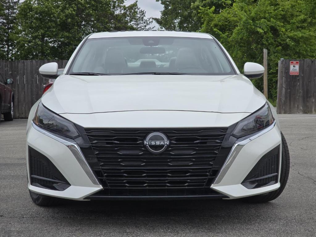 new 2025 Nissan Altima car, priced at $30,205