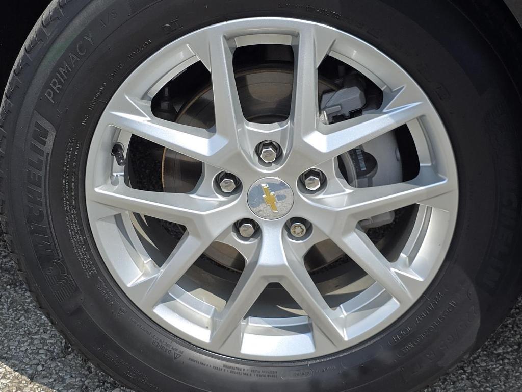 used 2022 Chevrolet Equinox car, priced at $20,400