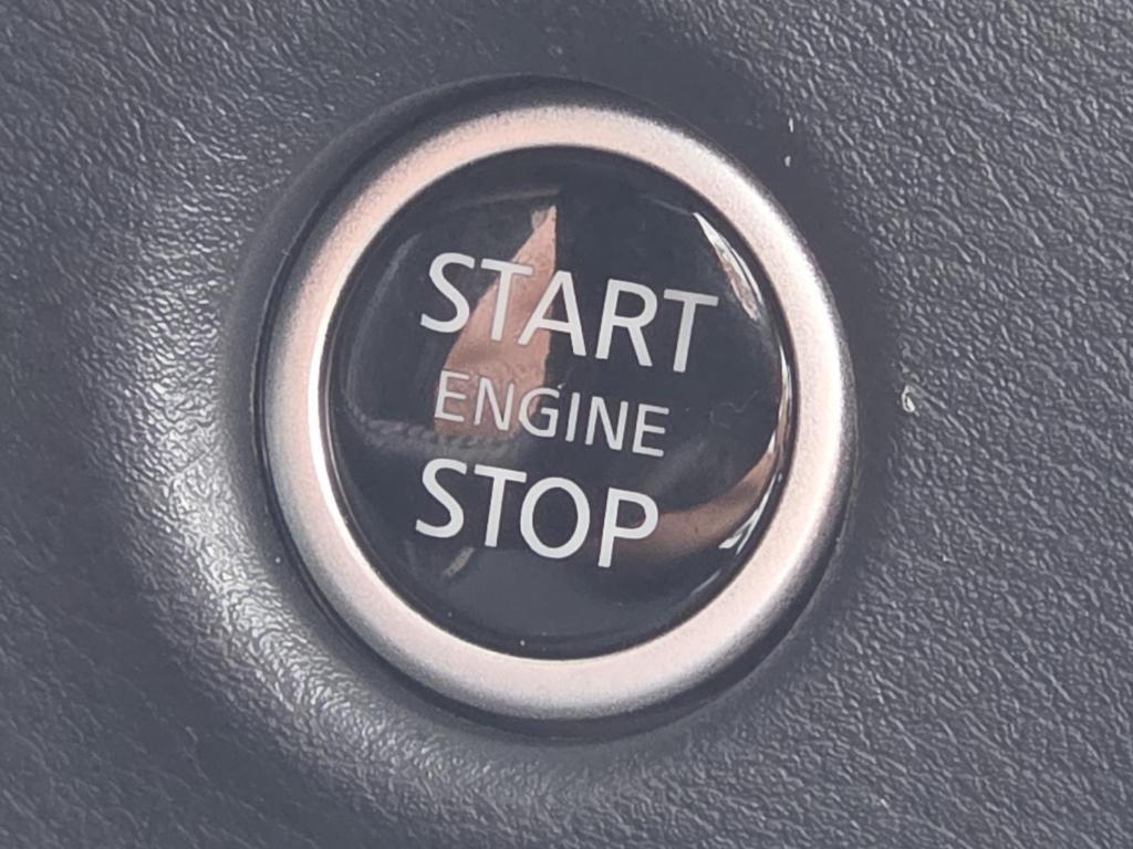 new 2025 Nissan Frontier car, priced at $39,986