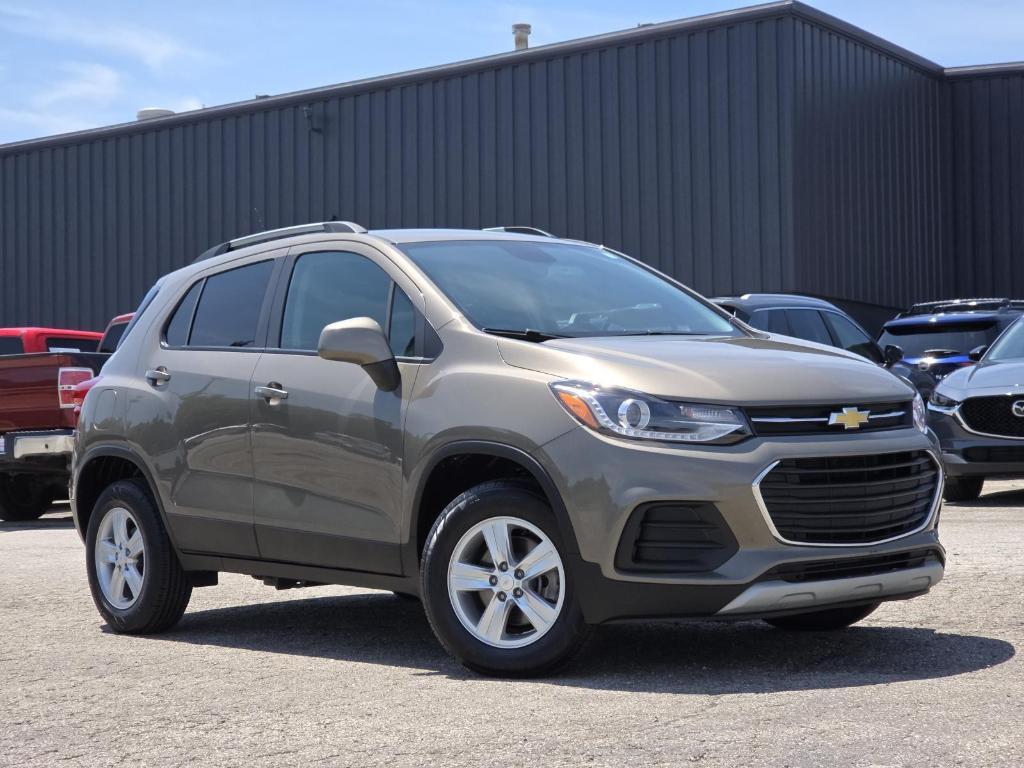 used 2022 Chevrolet Trax car, priced at $18,900