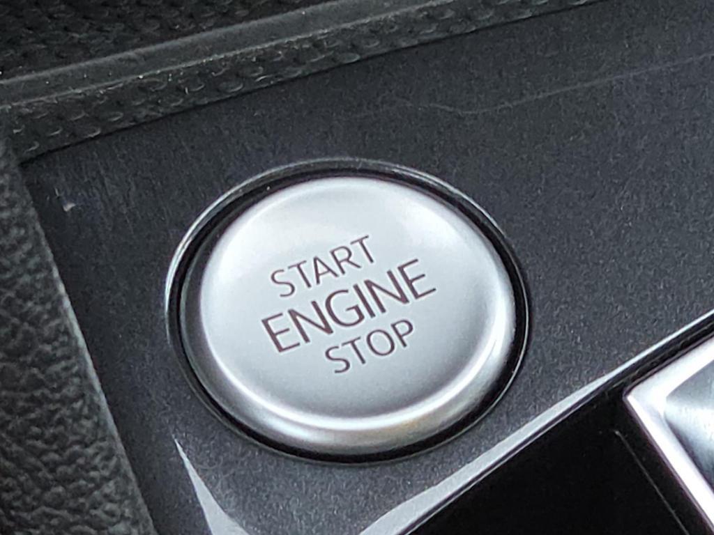 used 2024 Volkswagen Tiguan car, priced at $31,400