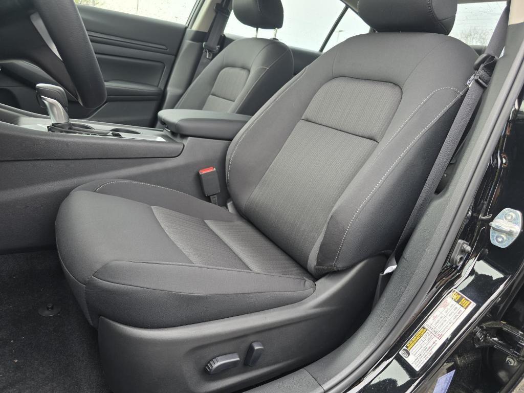 new 2025 Nissan Altima car, priced at $27,592