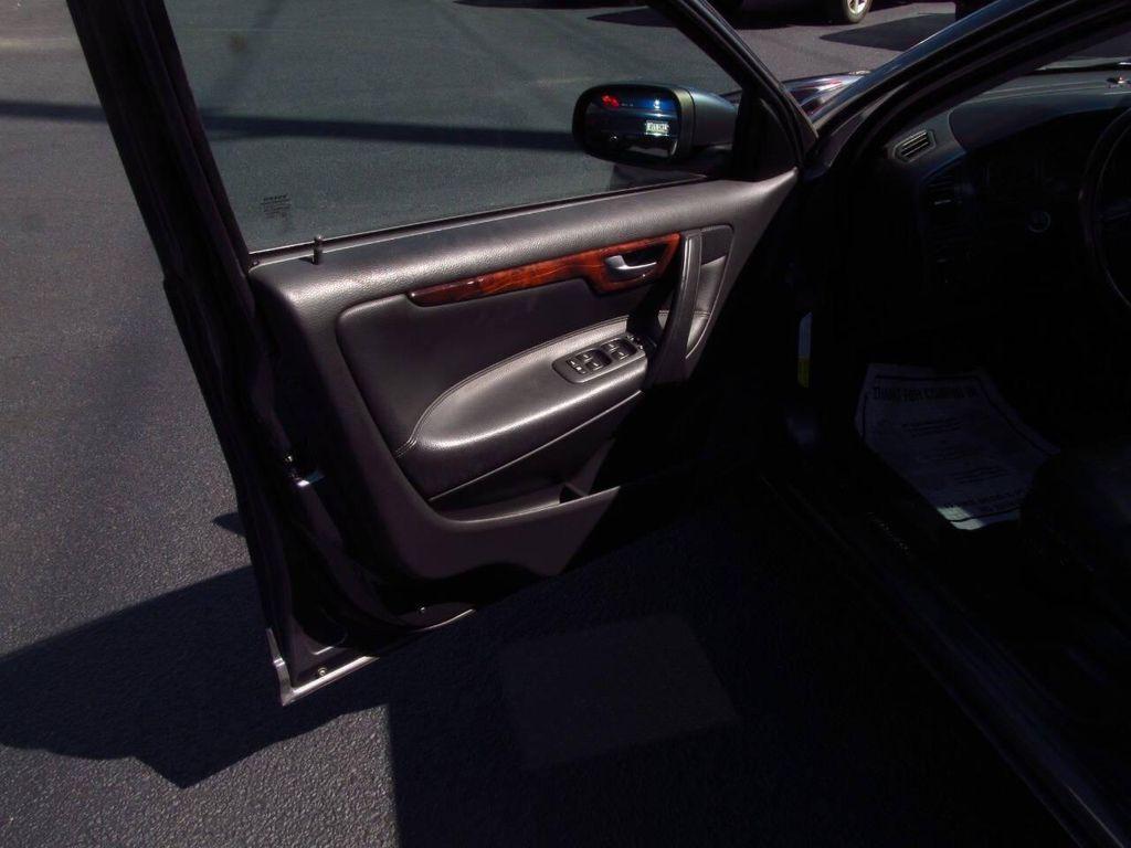 used 2007 Volvo S60 car, priced at $5,995