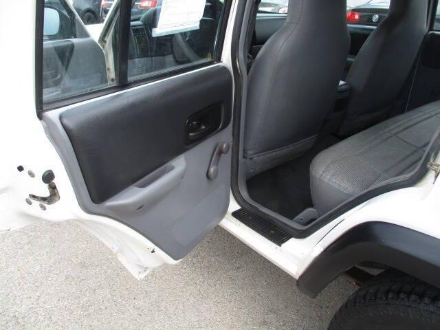 used 1997 Jeep Cherokee car, priced at $3,495