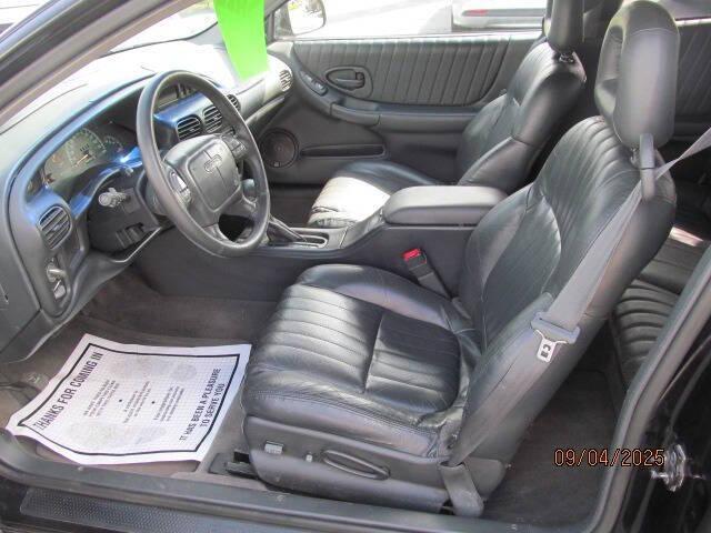 used 2000 Pontiac Grand Prix car, priced at $4,995