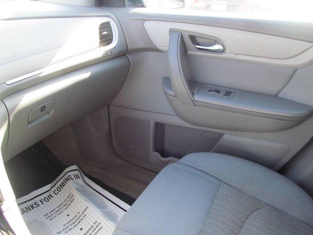 used 2013 Chevrolet Traverse car, priced at $5,995