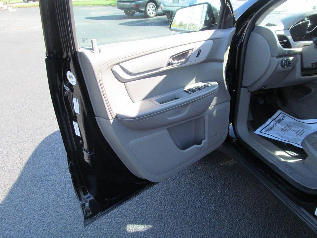 used 2013 Chevrolet Traverse car, priced at $5,995