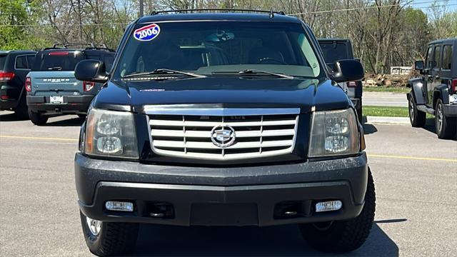 used 2006 Cadillac Escalade car, priced at $5,975