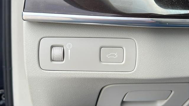used 2019 Volvo XC90 car, priced at $20,695