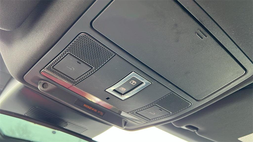 used 2016 Land Rover Range Rover Evoque car, priced at $17,275