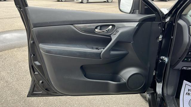 used 2015 Nissan Rogue car, priced at $11,275