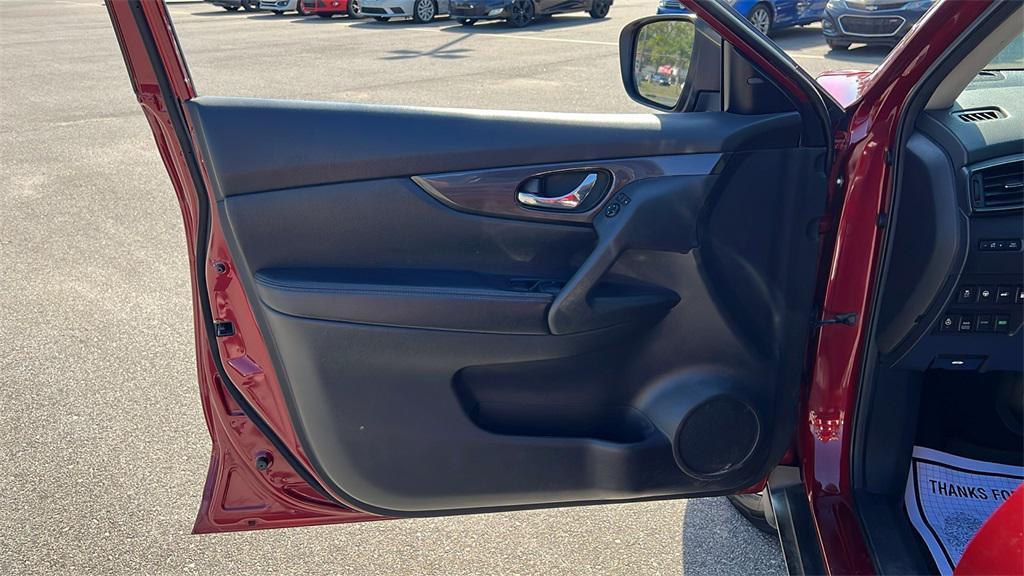 used 2020 Nissan Rogue car, priced at $12,975