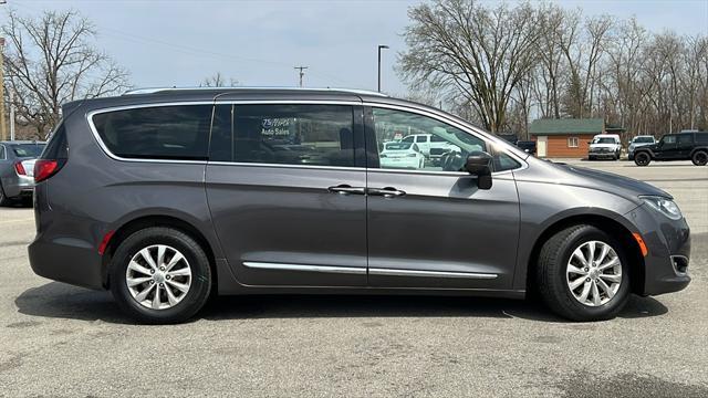 used 2018 Chrysler Pacifica car, priced at $14,375