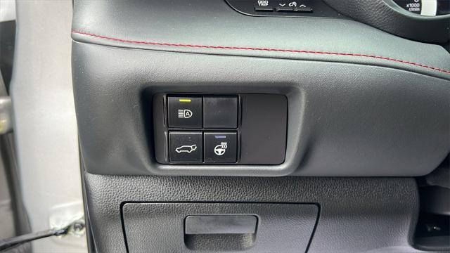 used 2022 Toyota Highlander car, priced at $39,975